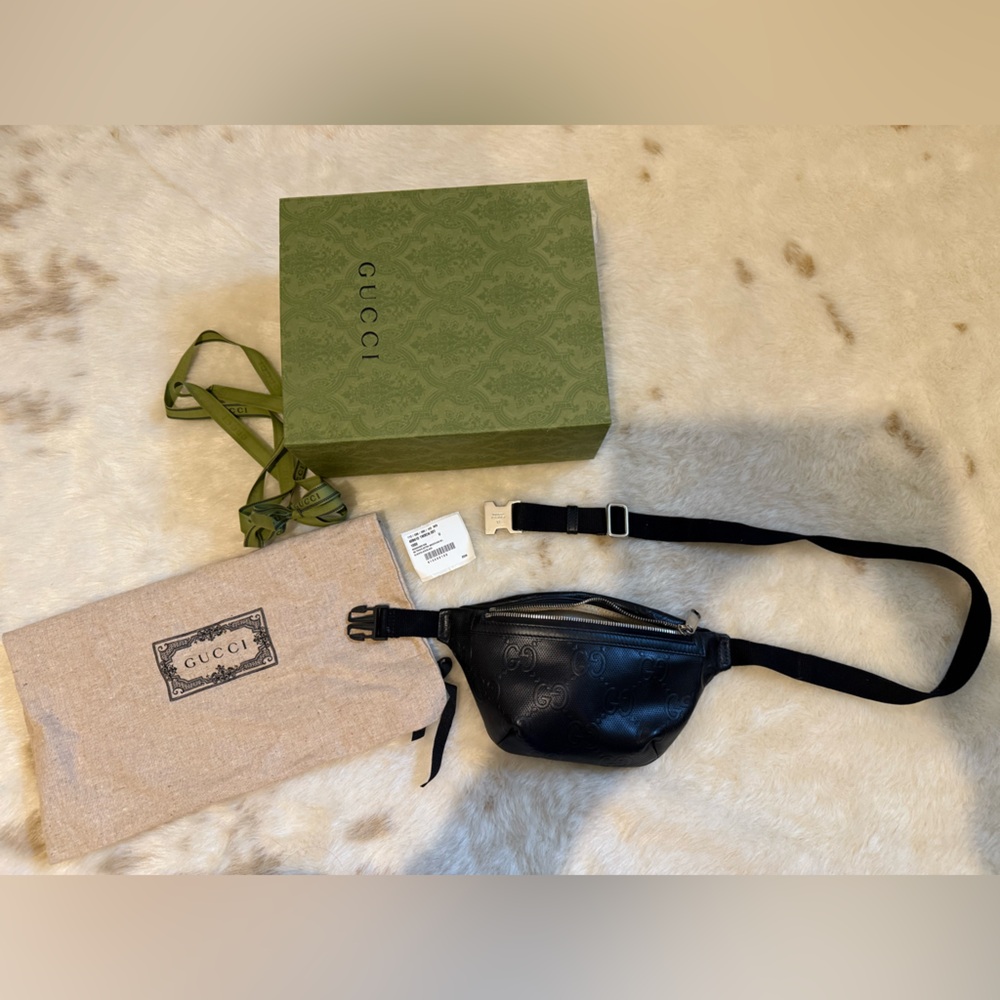 Authentic Gucci Black Leather Belt Bag